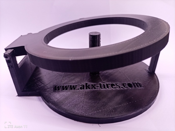Klebehilfe für 1/8 Buggy Reifen